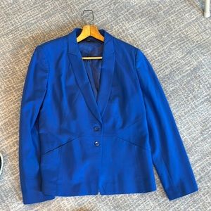 Women’s Boss blazer. This jacket has never really been worn.